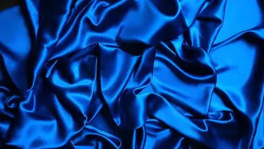 The History of Silk: A Journey Through Time and Luxury